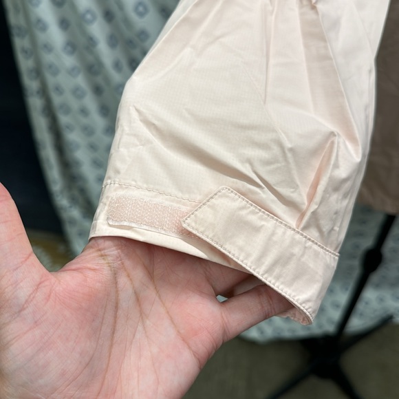 The North Face Jacket Peach Pink Blush Hooded - Picture 3 of 7